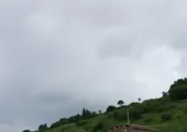 Crato tempo nublado com pancadas de chuva