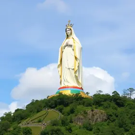 estátua de Nossa Senhora de Fátima